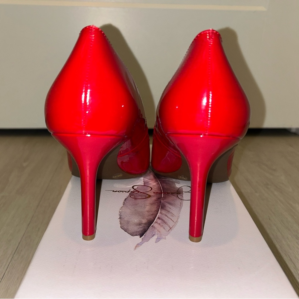 Jessica Simpson (NWOT) Nettles Pump in Wicked Red - Picture 7 of 8